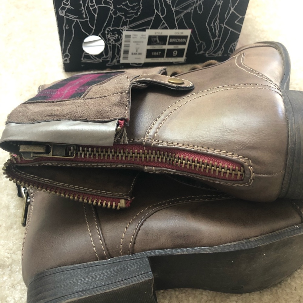 Aeropostale Convertible Combat Boots